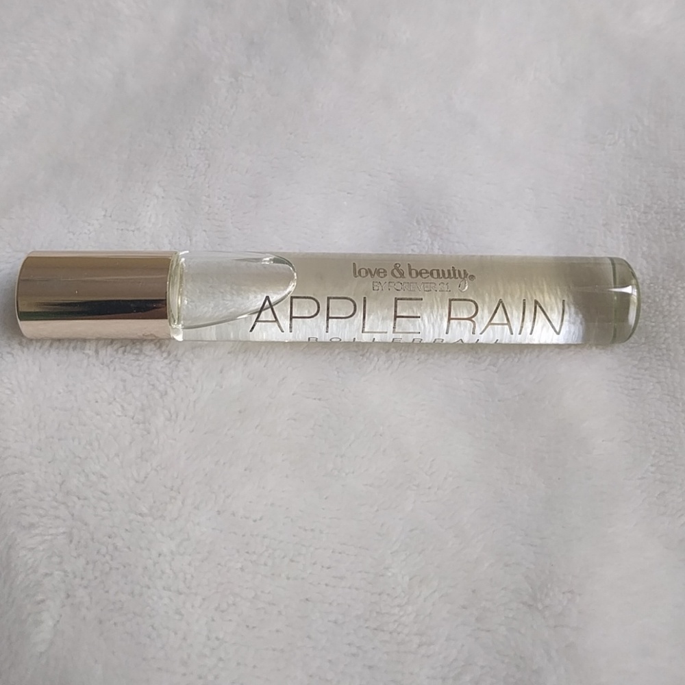 ✨3/$15✨ Apple Rain Rollerball